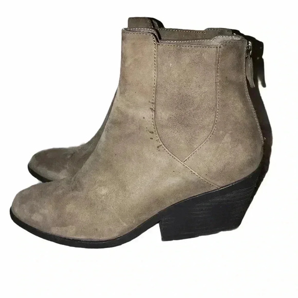 Eileen Fisher Peer Shadow Suede Bootie Size 6 - Picture 2 of 11
